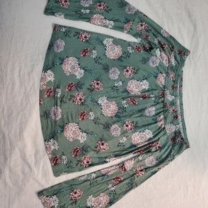NWT Ultra Flirt Blouse Sz L OFF Shoulder